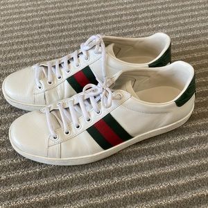 Gucci white, red and green used sneakers